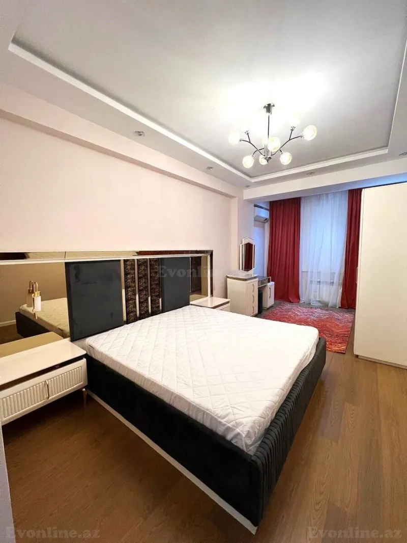 Kirayə verilir 3 otaqlı Mənzil Yeni tikili 140 m² İnşaatçılar m. - şəkil 7