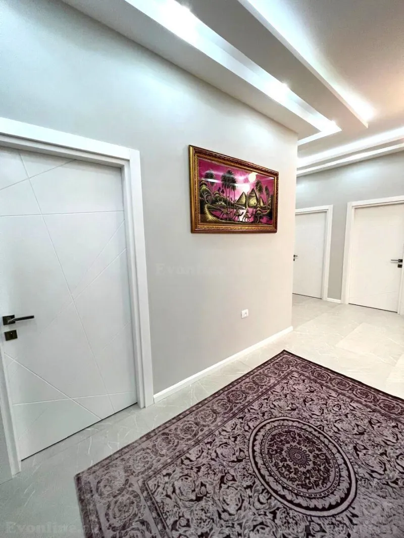 Kirayə verilir 3 otaqlı Mənzil Yeni tikili 140 m² İnşaatçılar m. - şəkil 16