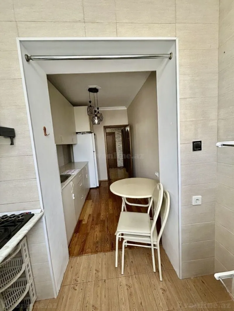 Satılır 2 otaqlı Mənzil Köhnə tikili 60 m² Xalqlar Dostluğu m. - şəkil 4