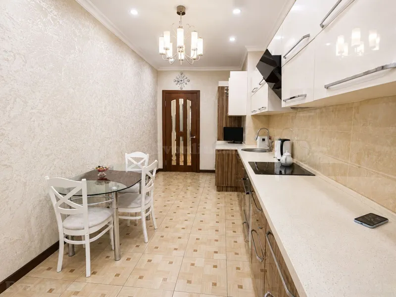 Satılır 3 otaqlı Mənzil Yeni tikili 160 m² 28 May m. - şəkil 6