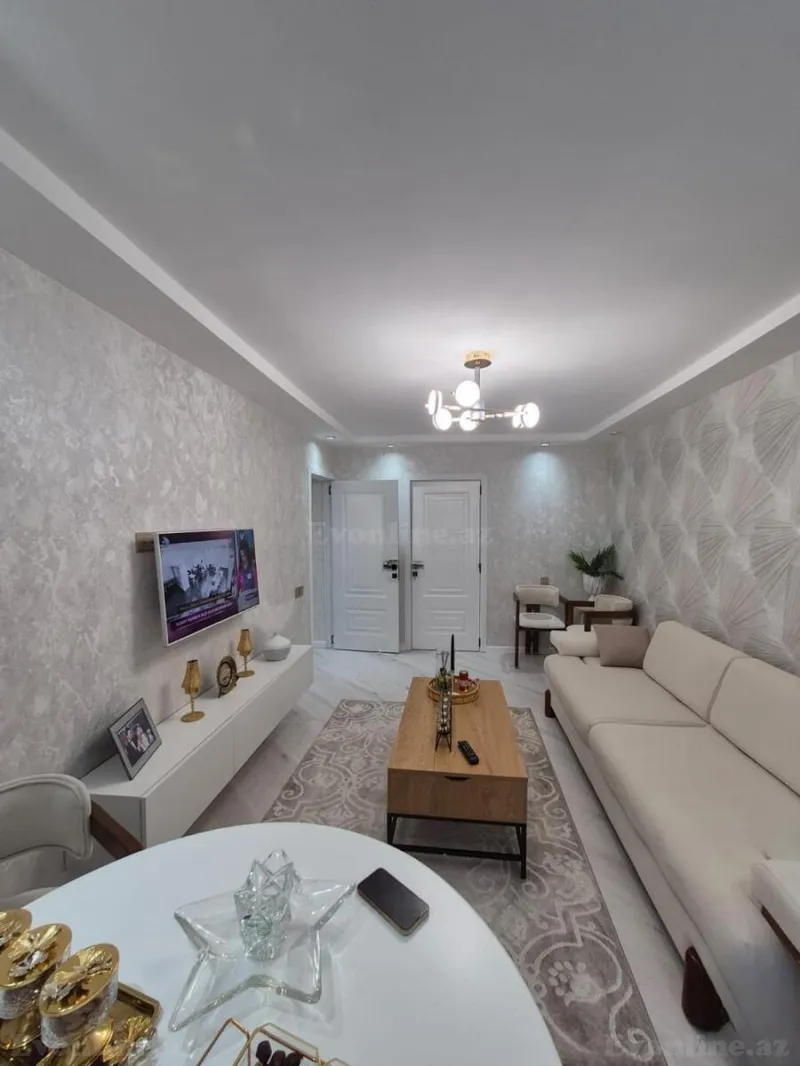 Satılır 2 otaqlı Mənzil Köhnə tikili 60 m² Gənclik m. - şəkil 2