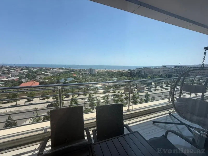 4 otaqlı Mənzil 185 m² Ağ şəhər Satılır