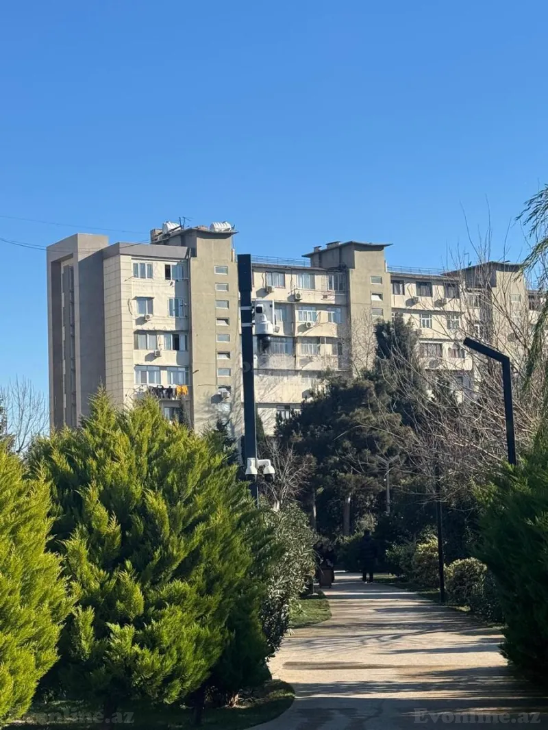 Satılır 2 otaqlı Mənzil Köhnə tikili 65 m² 20 Yanvar m. - şəkil 3