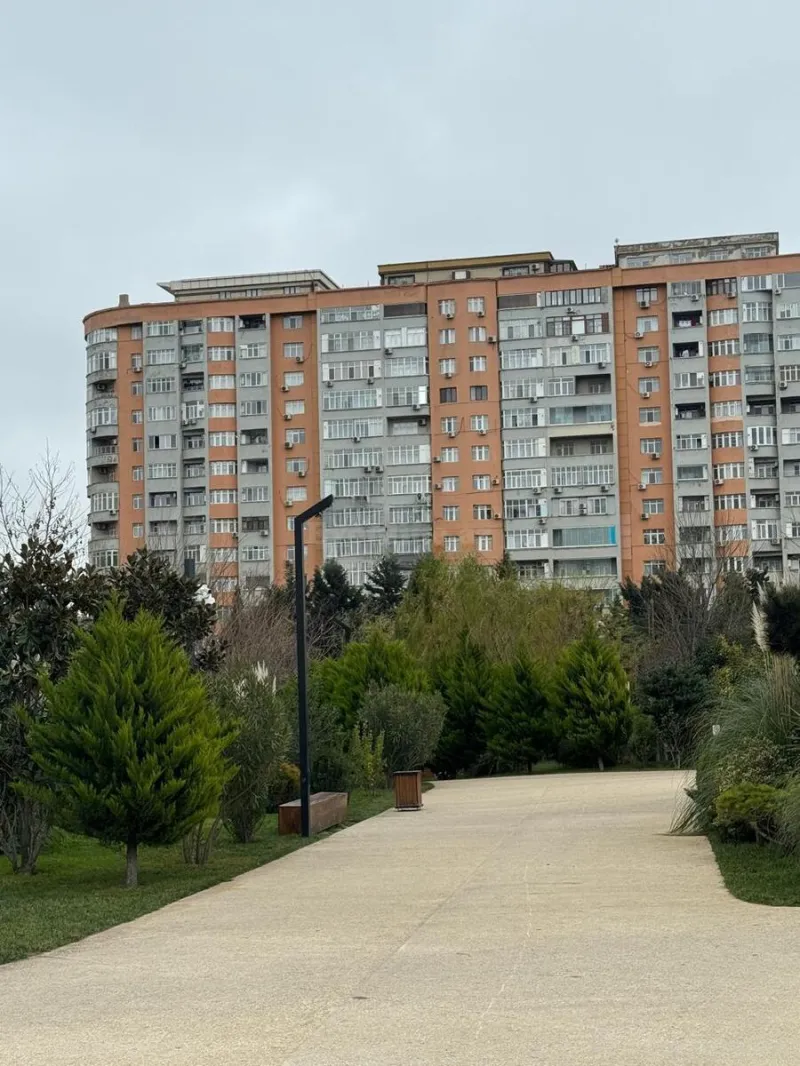 Satılır 2 otaqlı Mənzil Köhnə tikili 65 m² 20 Yanvar m. - şəkil 10