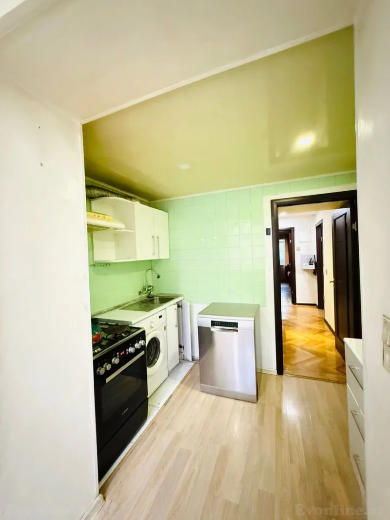 Satılır 3 otaqlı Mənzil Köhnə tikili 75 m² Elmlər Akademiyası m. - şəkil 5
