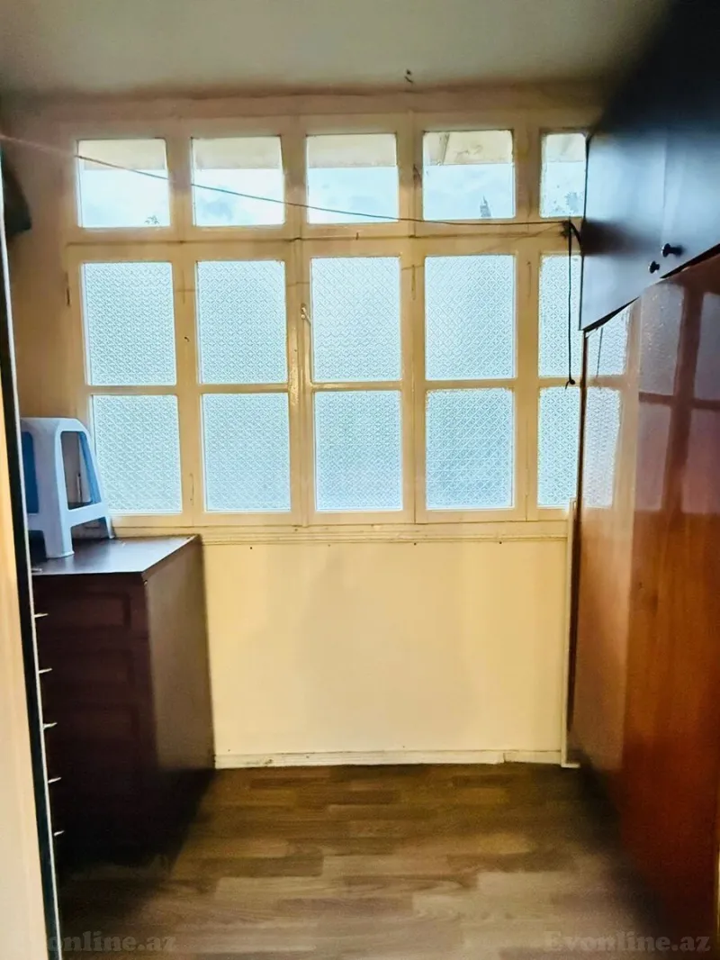 Satılır 3 otaqlı Mənzil Köhnə tikili 75 m² Elmlər Akademiyası m. - şəkil 6