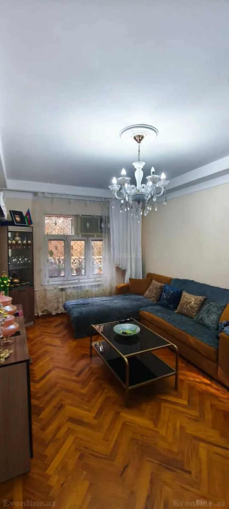 3 otaqlı Mənzil 65 m² İnşaatçılar m. Satılır