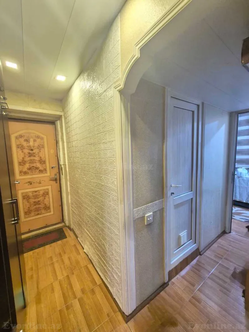 Satılır 3 otaqlı Mənzil Köhnə tikili 65 m² İnşaatçılar m. - şəkil 6
