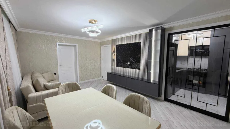 Satılır 3 otaqlı Mənzil Köhnə tikili 75 m² Gənclik m. - şəkil 2