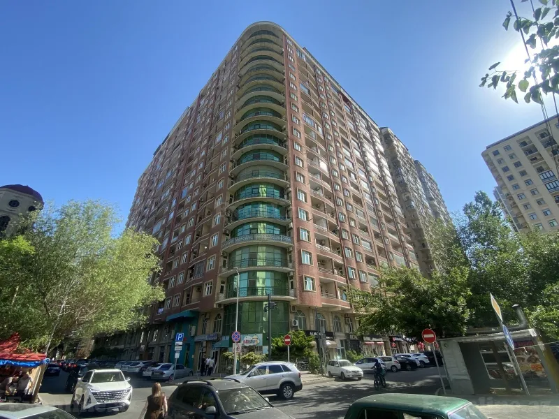 3 otaqlı Mənzil 96 m² Nərimanov r. Satılır