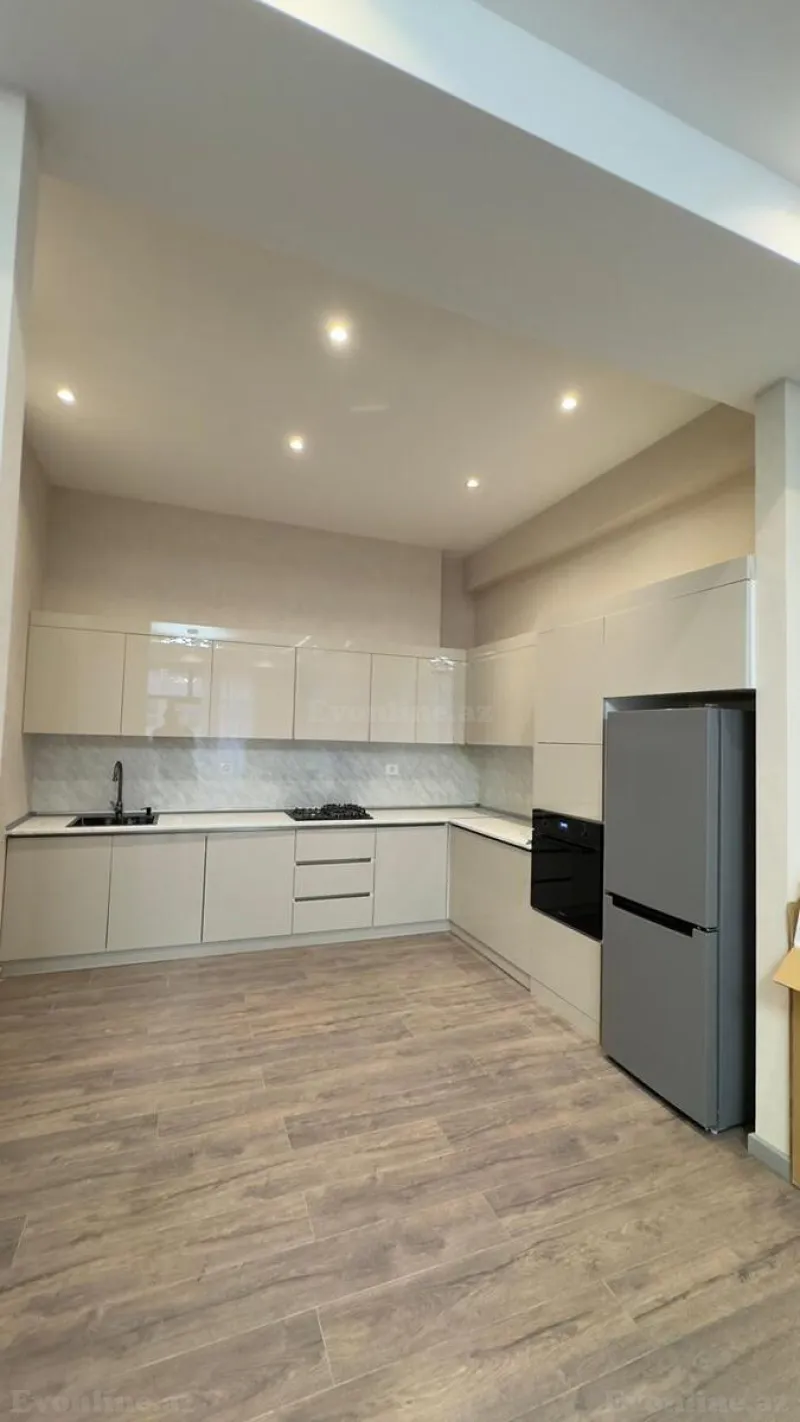 Satılır 2 otaqlı Mənzil Yeni tikili 92 m² 28 May m. - şəkil 5