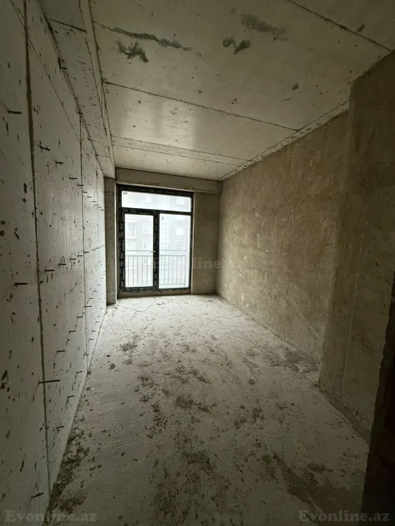 Satılır 3 otaqlı Mənzil Yeni tikili 121 m² 28 May m. - şəkil 2
