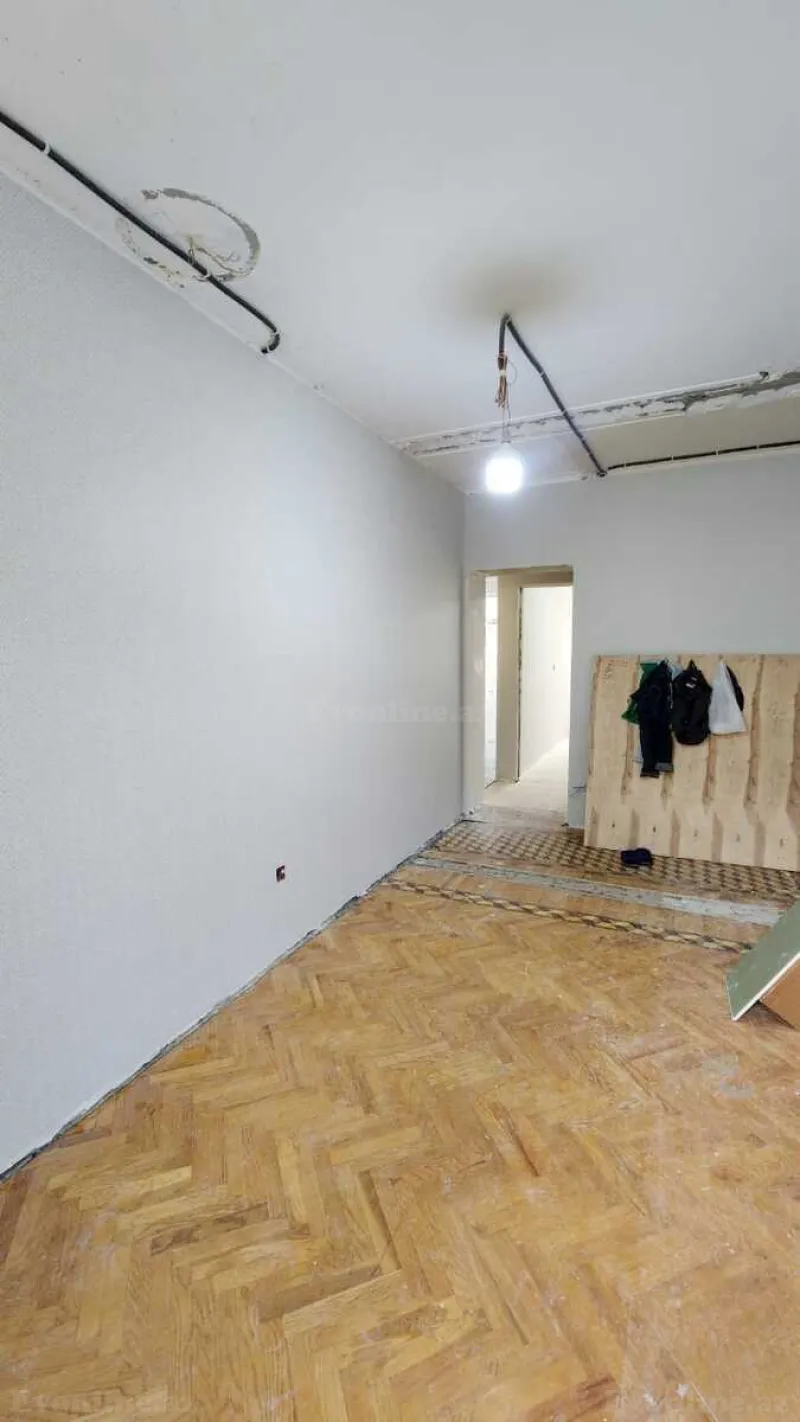 Satılır 2 otaqlı Mənzil Köhnə tikili 46 m² Yasamal r. - şəkil 5