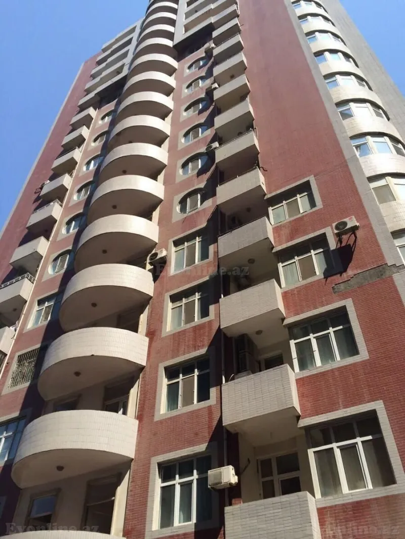 Kirayə verilir 2 otaqlı Mənzil Yeni tikili 100 m² Xətai r.