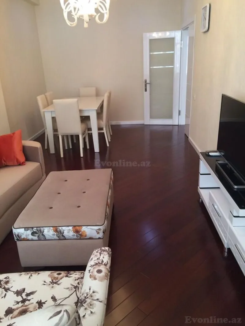 Kirayə verilir 2 otaqlı Mənzil Yeni tikili 100 m² Xətai r. - şəkil 4