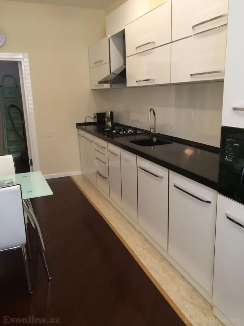Kirayə verilir 2 otaqlı Mənzil Yeni tikili 100 m² Xətai r. - şəkil 6