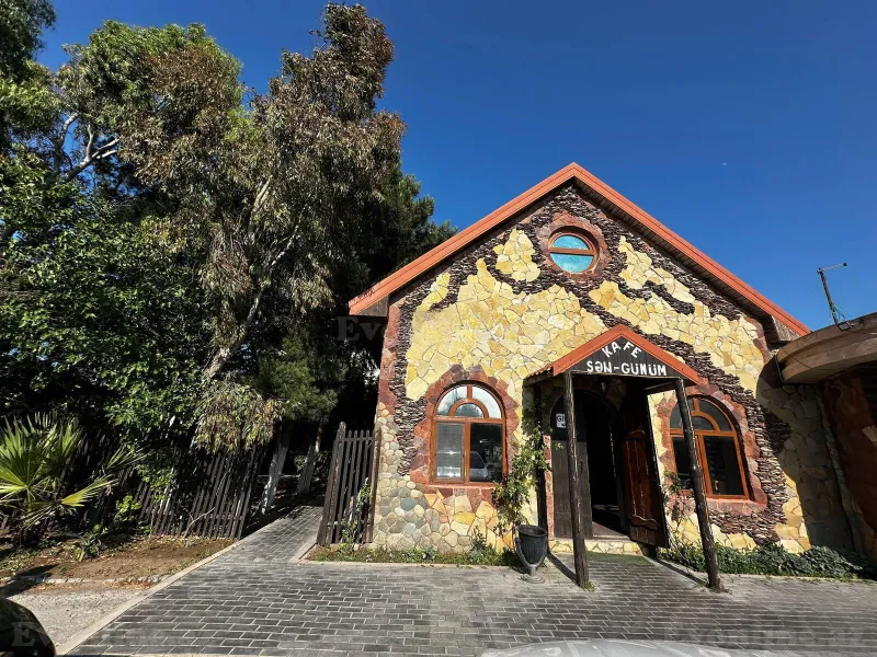 Satılır Obyekt 650 m² Şüvəlan