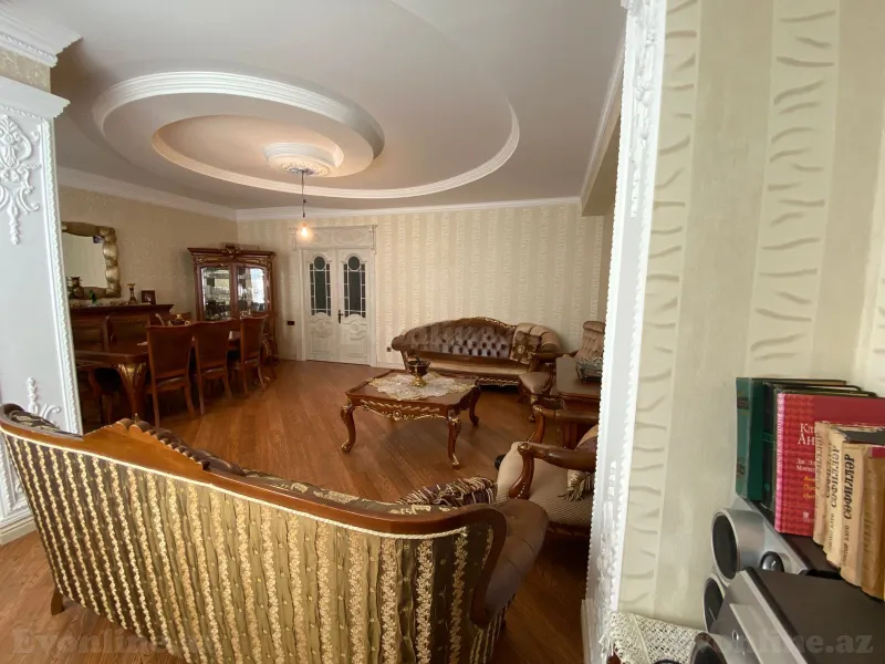 Satılır 5 otaqlı Mənzil Yeni tikili 210 m² Nəsimi m. - şəkil 4