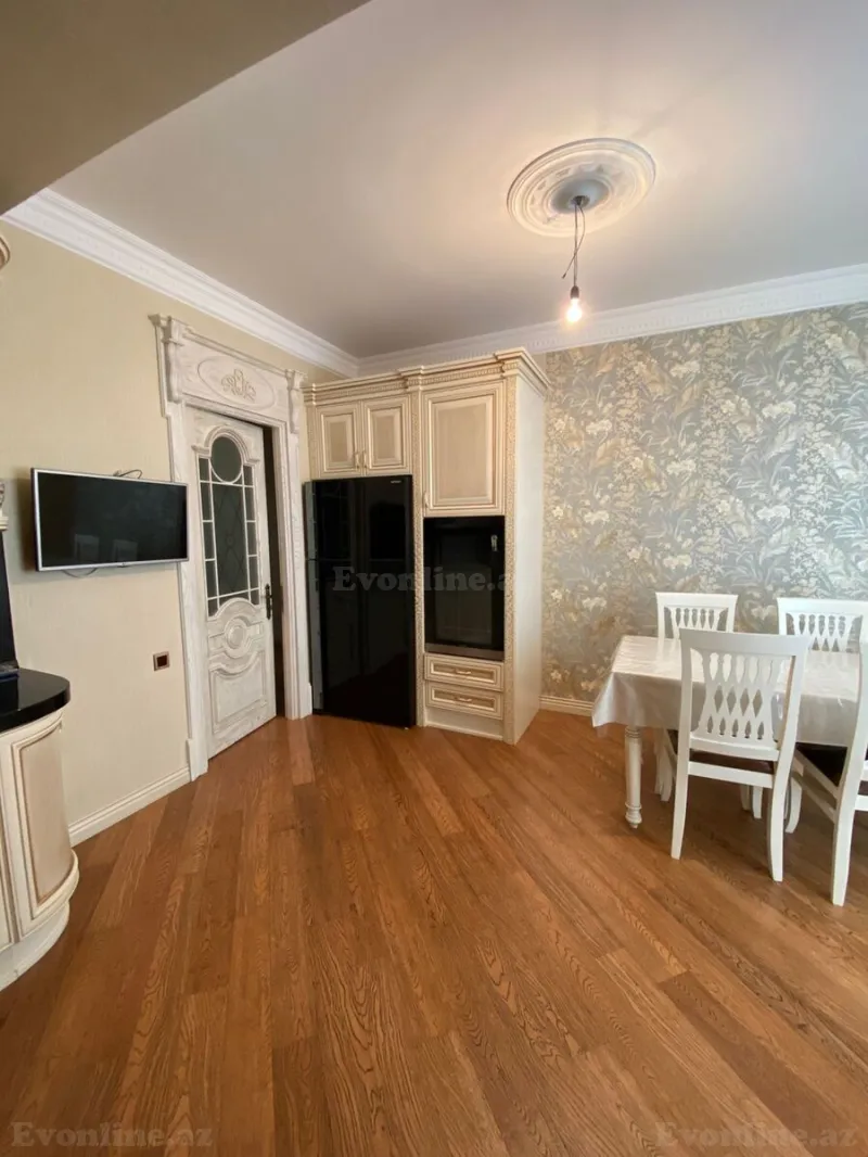 Satılır 5 otaqlı Mənzil Yeni tikili 210 m² Nəsimi m. - şəkil 21