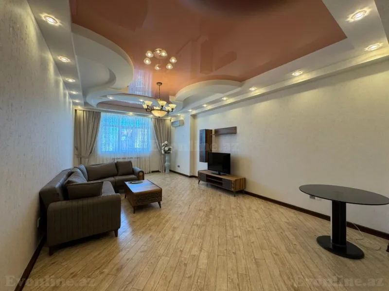 Kirayə verilir 7 otaqlı Mənzil Yeni tikili 240 m² Nərimanov r. - şəkil 13