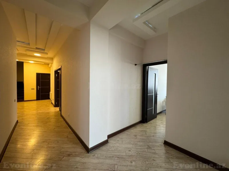 Kirayə verilir 7 otaqlı Mənzil Yeni tikili 240 m² Nərimanov r. - şəkil 15
