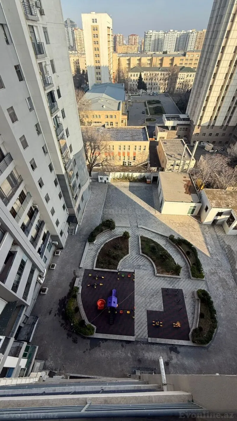 Satılır 3 otaqlı Mənzil Yeni tikili 160 m² Elmlər Akademiyası m. - şəkil 5