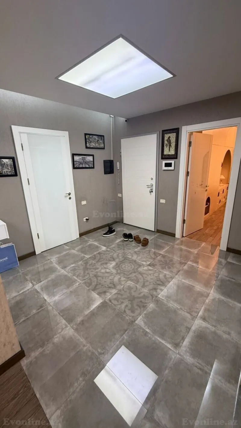 Satılır 3 otaqlı Mənzil Yeni tikili 160 m² Elmlər Akademiyası m. - şəkil 7