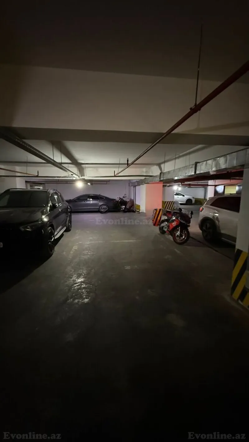 Satılır 3 otaqlı Mənzil Yeni tikili 160 m² Elmlər Akademiyası m. - şəkil 13