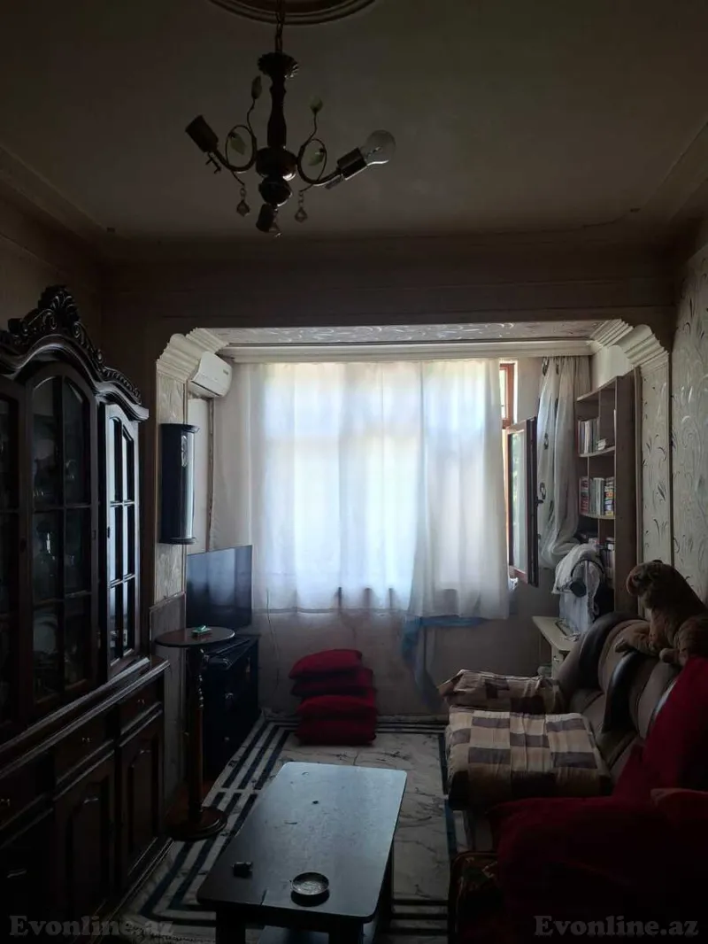 Satılır 1 otaqlı Mənzil Köhnə tikili 24 m² Memar Əcəmi m.
