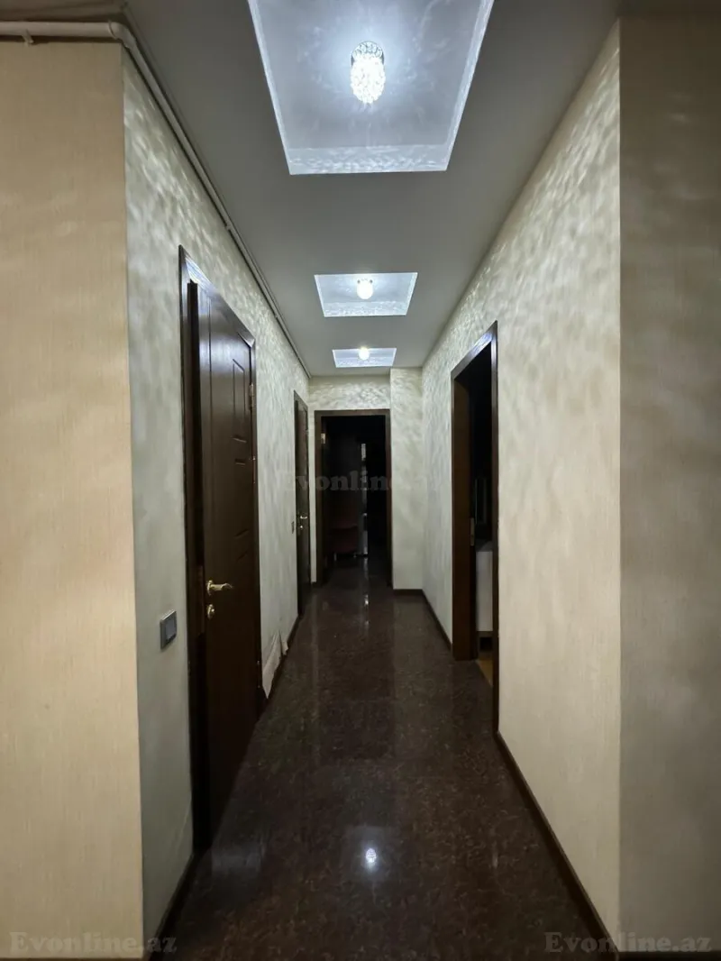 Kirayə verilir 4 otaqlı Mənzil Yeni tikili 200 m² Nərimanov r. - şəkil 13
