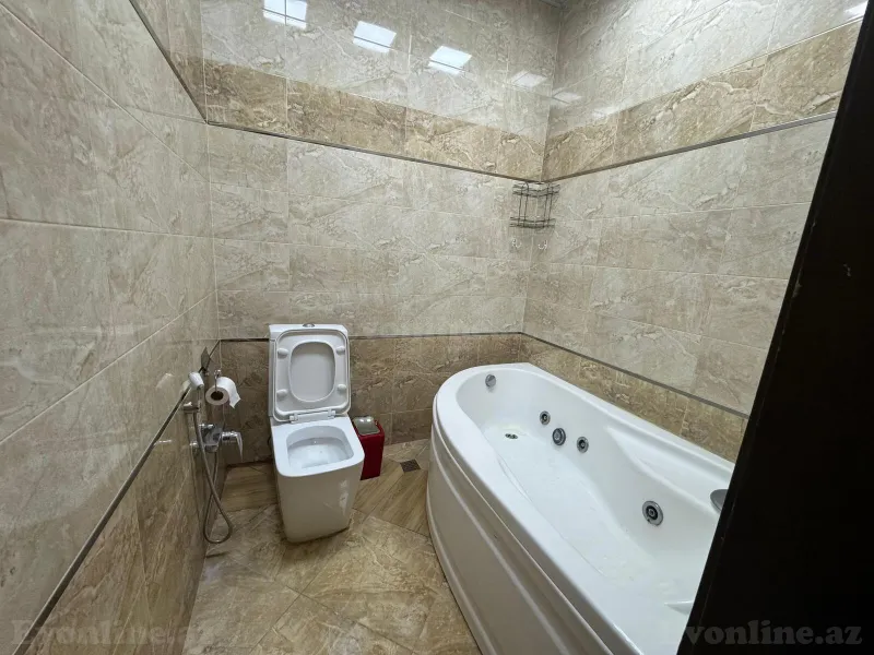 Kirayə verilir 4 otaqlı Mənzil Yeni tikili 200 m² Nərimanov r. - şəkil 15