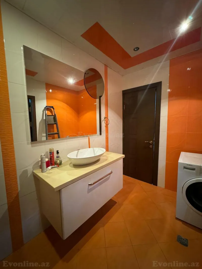 Kirayə verilir 4 otaqlı Mənzil Yeni tikili 200 m² Nərimanov r. - şəkil 16