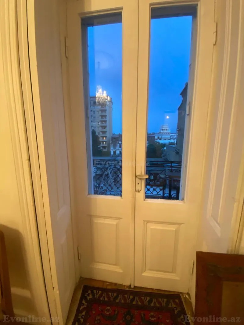 Kirayə verilir 3 otaqlı Mənzil Köhnə tikili 80 m² 28 May m. - şəkil 7