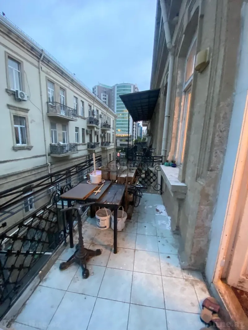 Kirayə verilir 3 otaqlı Mənzil Köhnə tikili 80 m² 28 May m. - şəkil 9