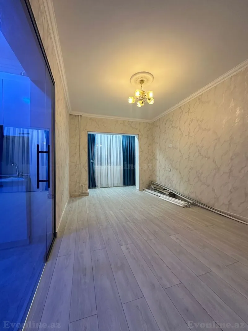 Satılır 2 otaqlı Mənzil Köhnə tikili 45 m² Memar Əcəmi m.