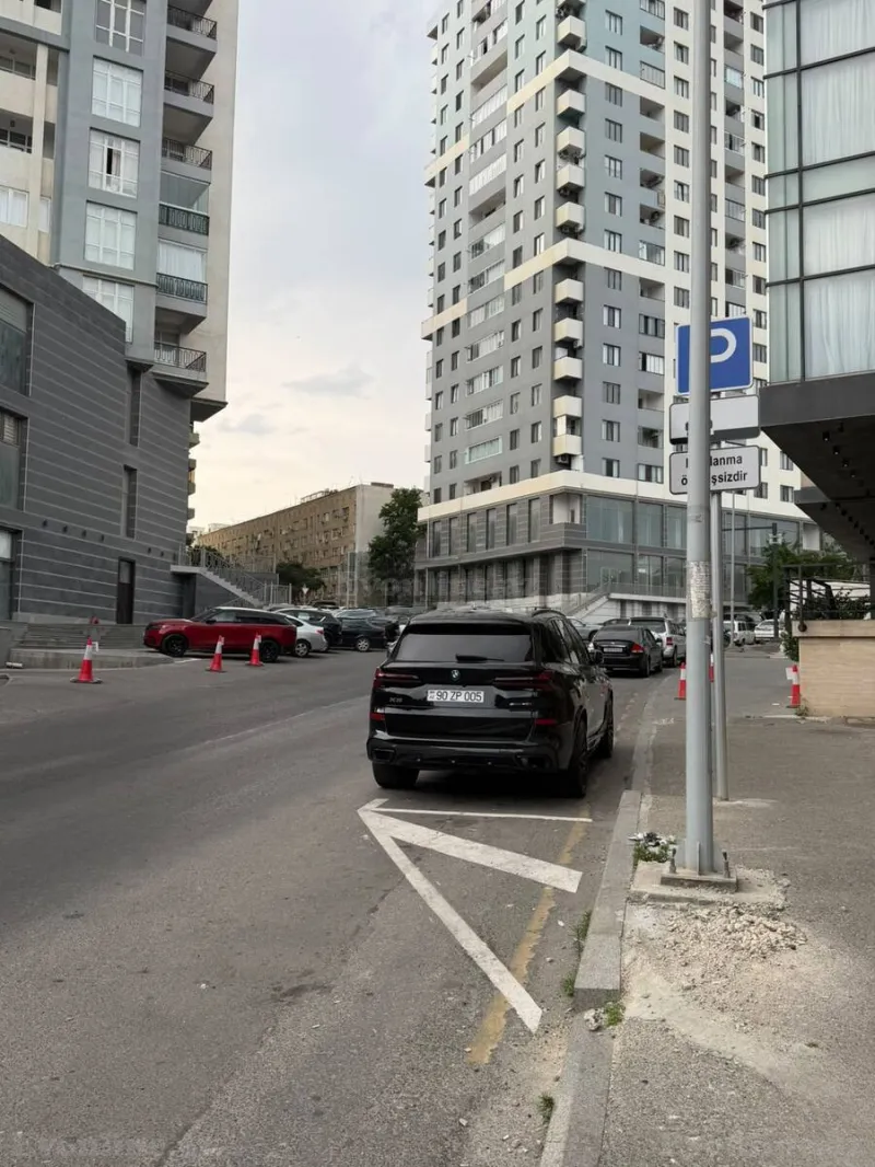 Satılır Obyekt 160 m² Badamdar - şəkil 2