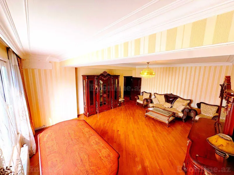 4 otaqlı Mənzil 175 m² Gənclik m. Satılır