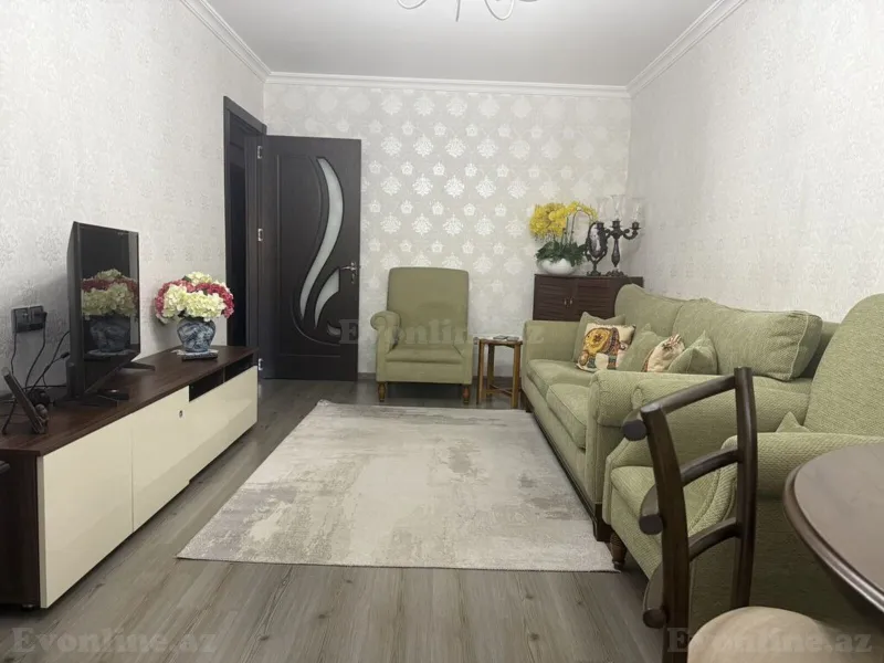 Satılır 3 otaqlı Mənzil Köhnə tikili 82 m² Xalqlar Dostluğu m. - şəkil 2
