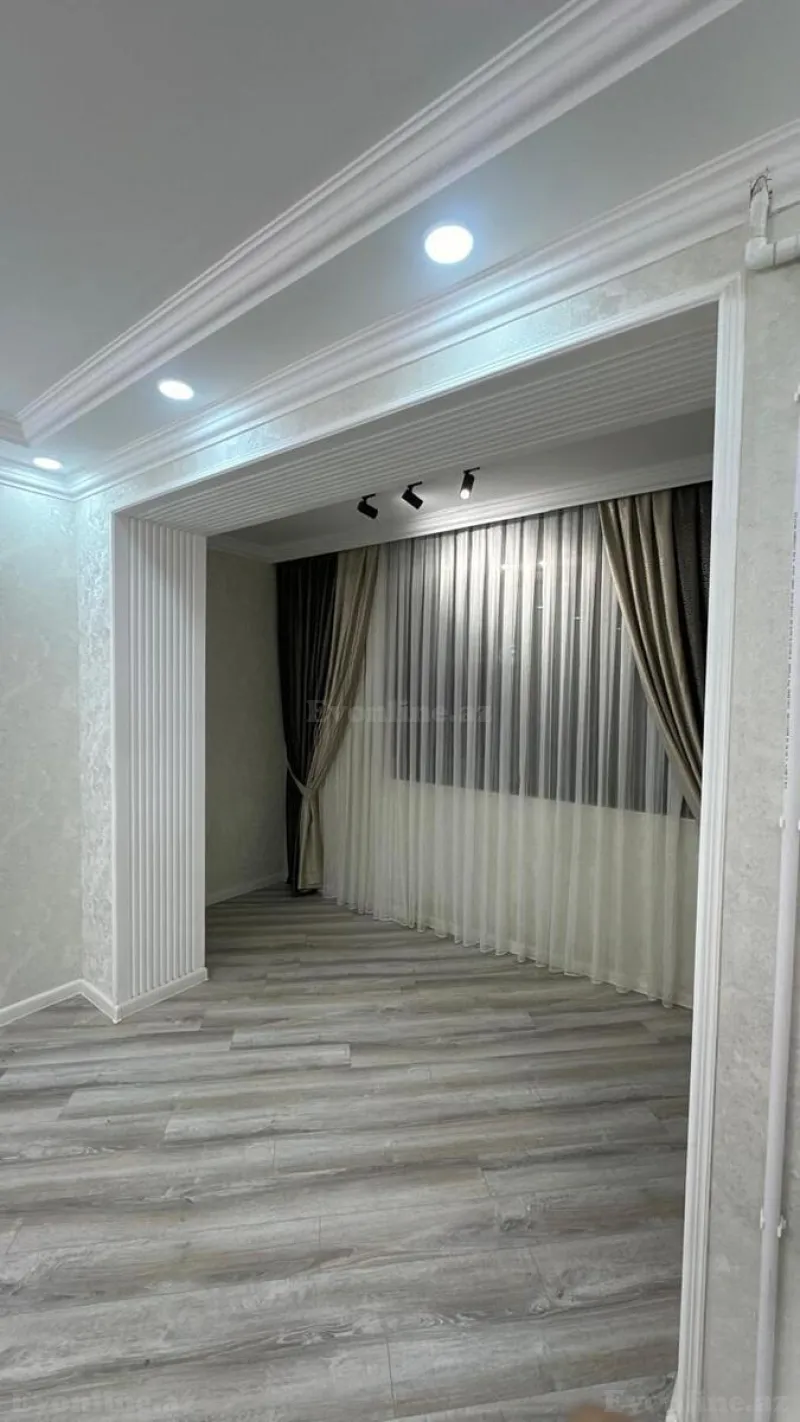 Satılır 3 otaqlı Mənzil Köhnə tikili 92 m² Neftçilər m. - şəkil 13