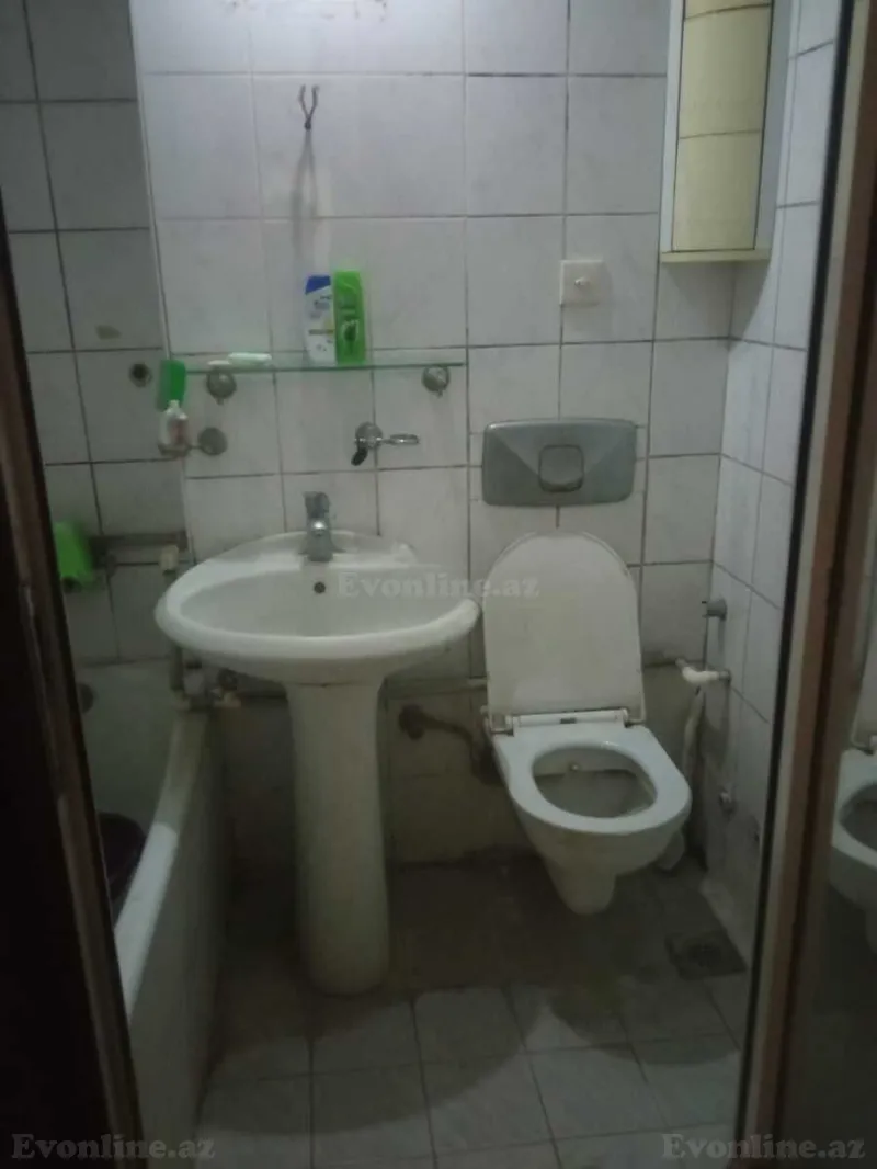 Satılır 3 otaqlı Mənzil Köhnə tikili 100 m² Elmlər Akademiyası m. - şəkil 5