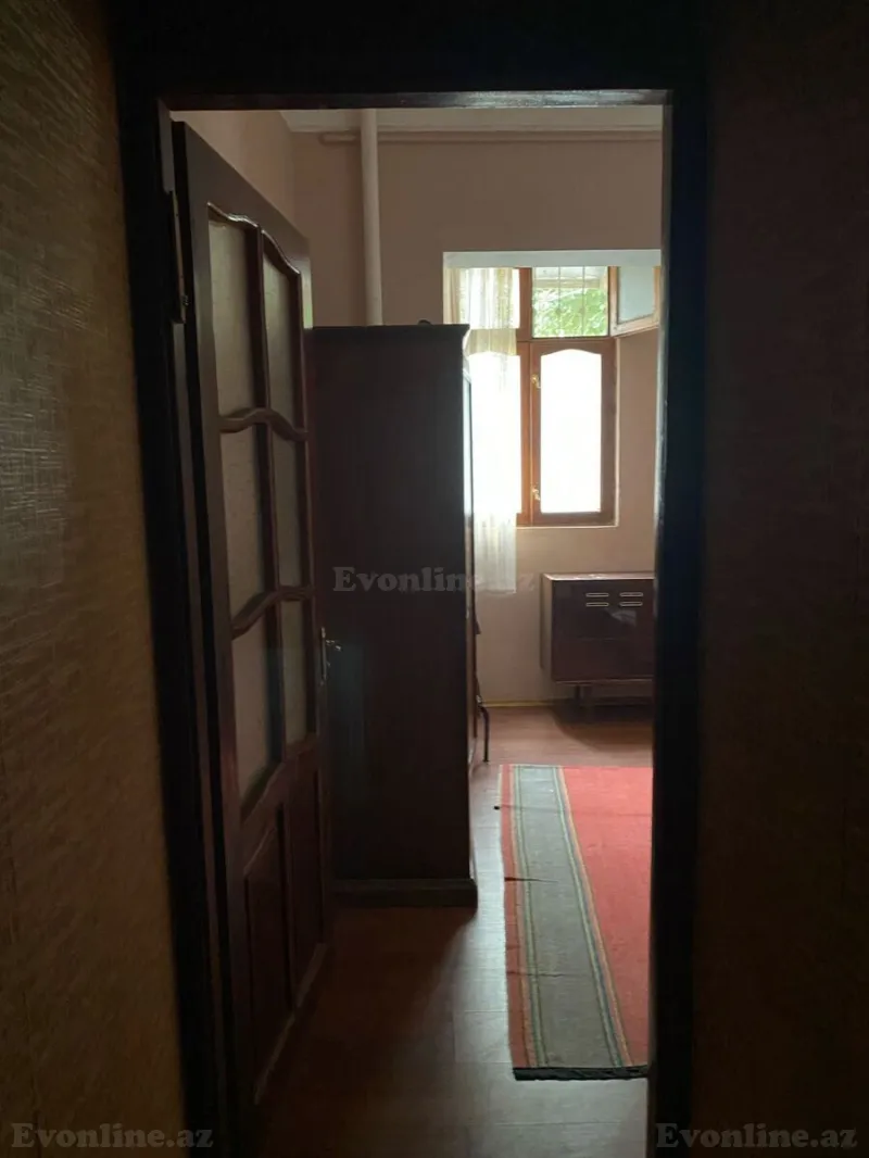 Kirayə verilir 2 otaqlı Mənzil Köhnə tikili 35 m² Nəsimi m. - şəkil 3
