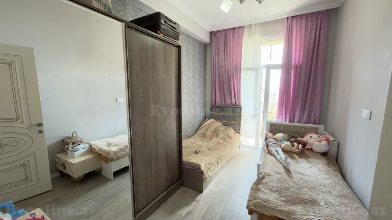 Satılır 3 otaqlı Mənzil Yeni tikili 70 m² Massiv D - şəkil 8