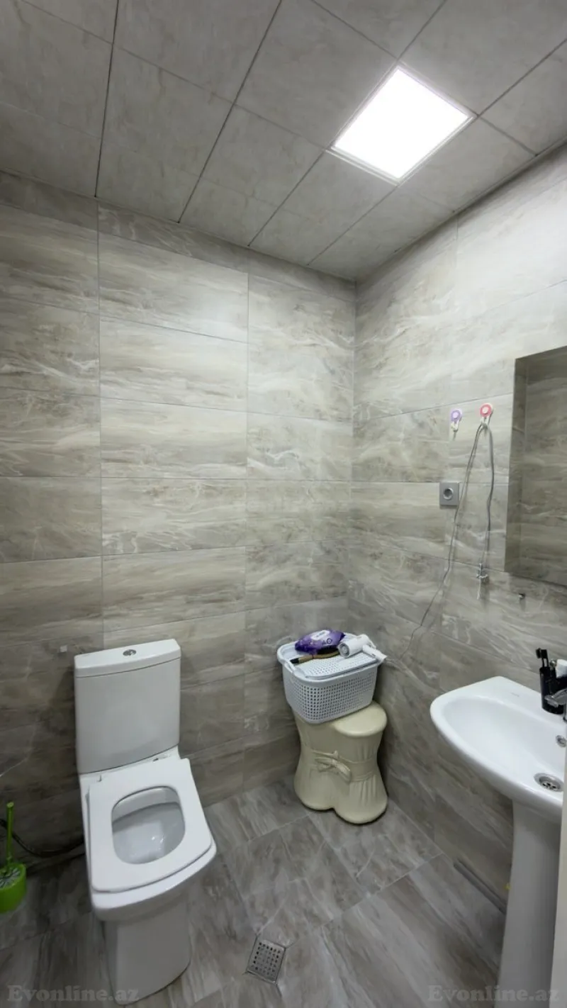Satılır 3 otaqlı Mənzil Yeni tikili 70 m² Massiv D - şəkil 16