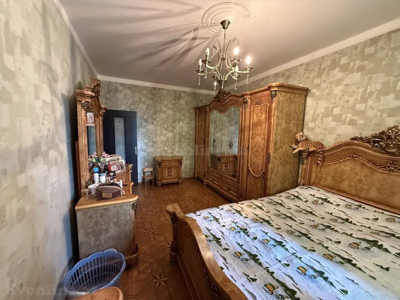 Satılır 5 otaqlı Mənzil Köhnə tikili 120 m² Həzi Aslanov - şəkil 2