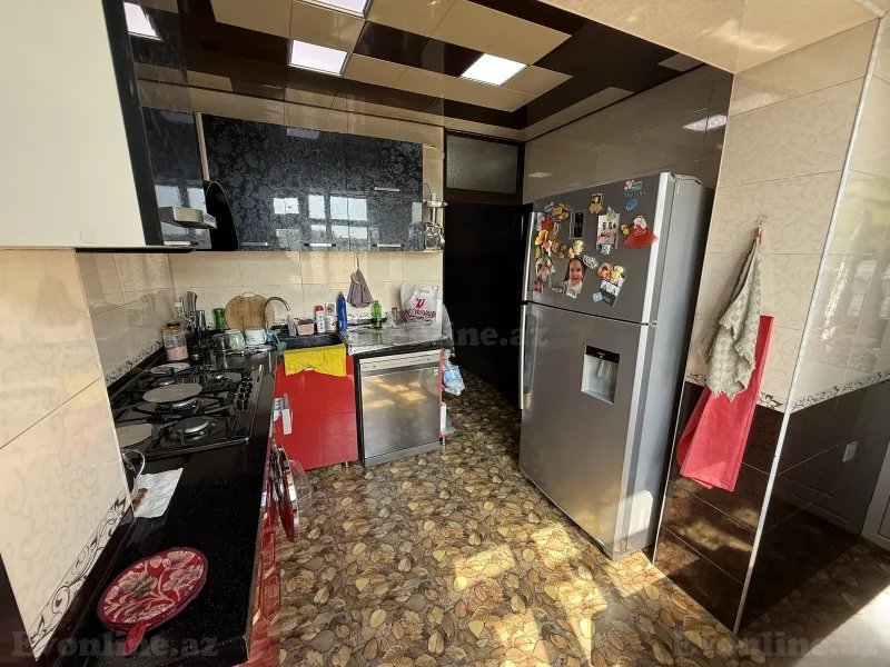 Satılır 5 otaqlı Mənzil Köhnə tikili 120 m² Həzi Aslanov - şəkil 7