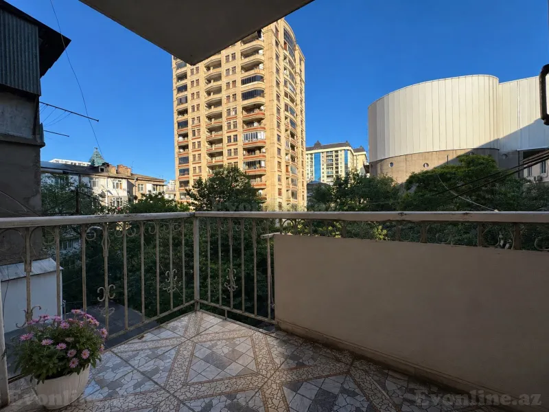 Satılır 3 otaqlı Mənzil Köhnə tikili 73 m² Nəriman Nərimanov m. - şəkil 8