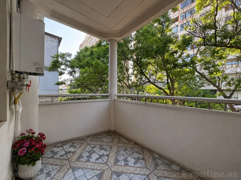Satılır 3 otaqlı Mənzil Köhnə tikili 73 m² Nəriman Nərimanov m. - şəkil 12
