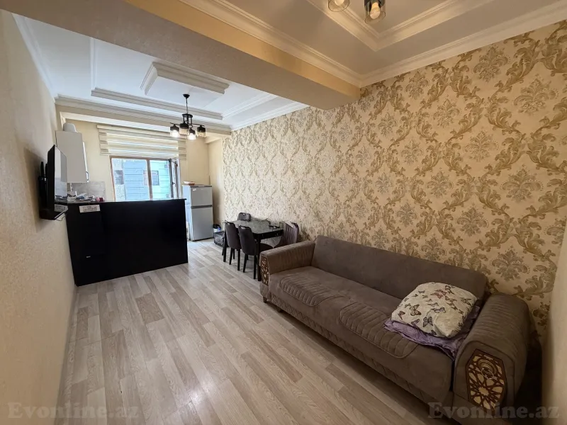 2 otaqlı Mənzil 60 m² İnşaatçılar m. Satılır