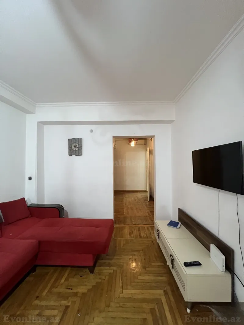 Kirayə verilir 1 otaqlı Mənzil Köhnə tikili 50 m² 28 May m. - şəkil 3