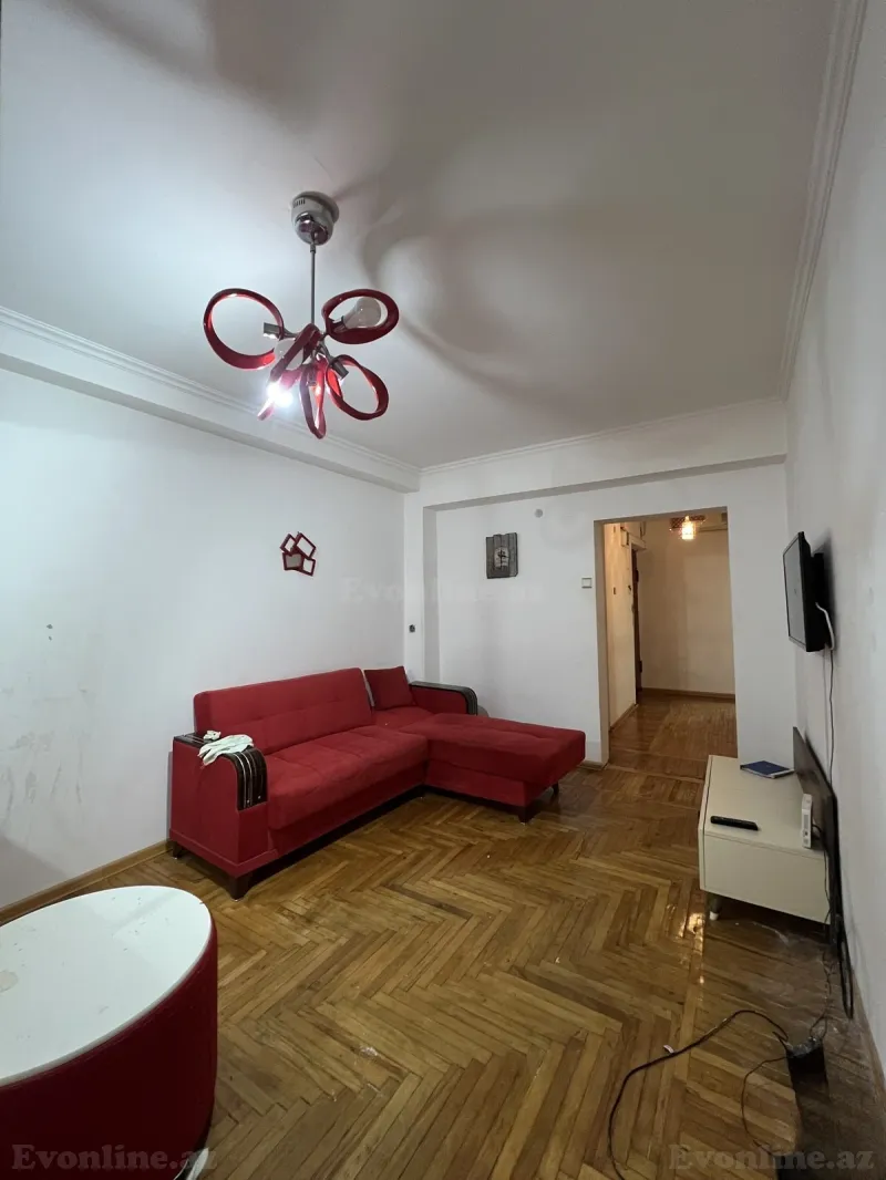 Kirayə verilir 1 otaqlı Mənzil Köhnə tikili 50 m² 28 May m. - şəkil 4